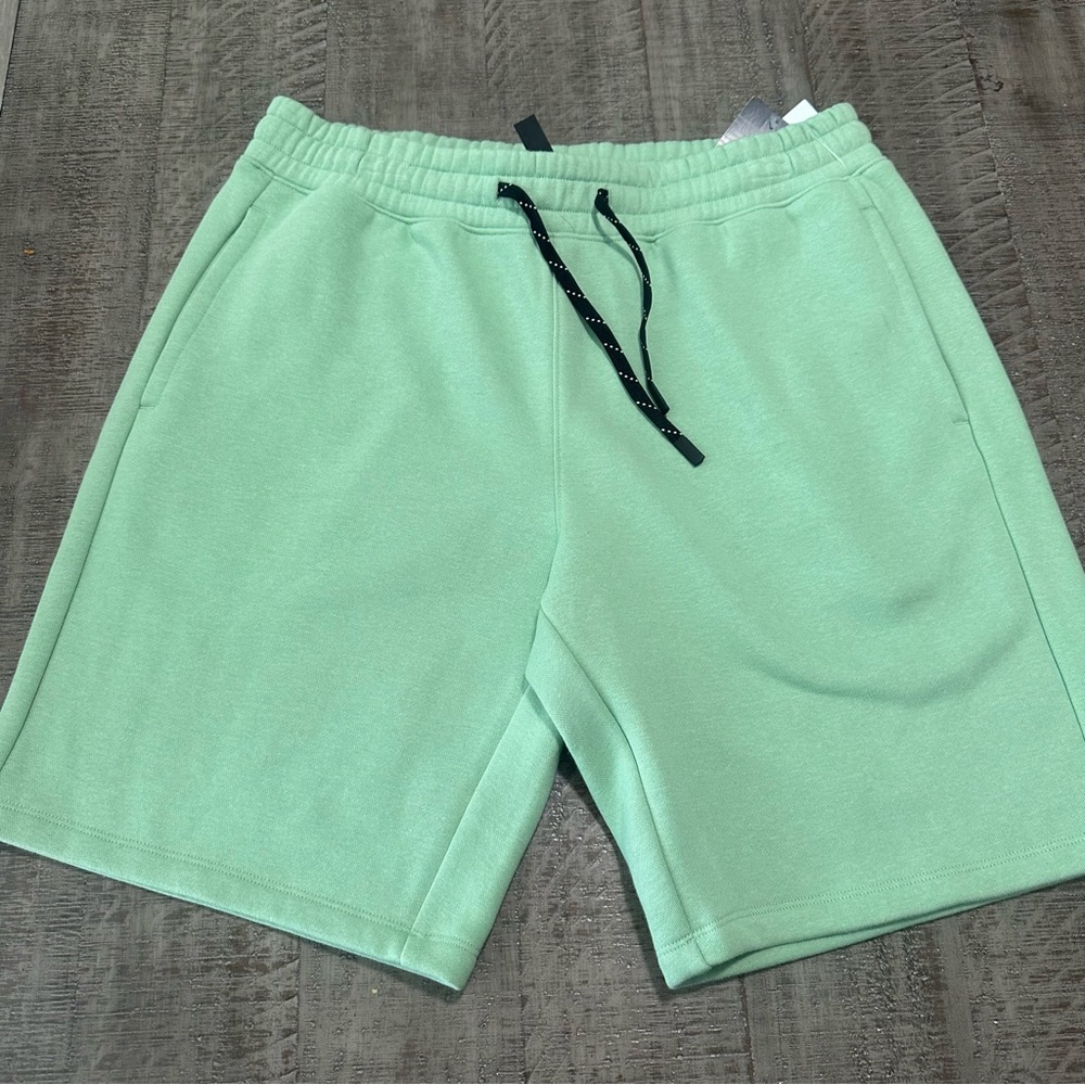 Zella Mint Green Athletic Shorts with Elastic Waistband